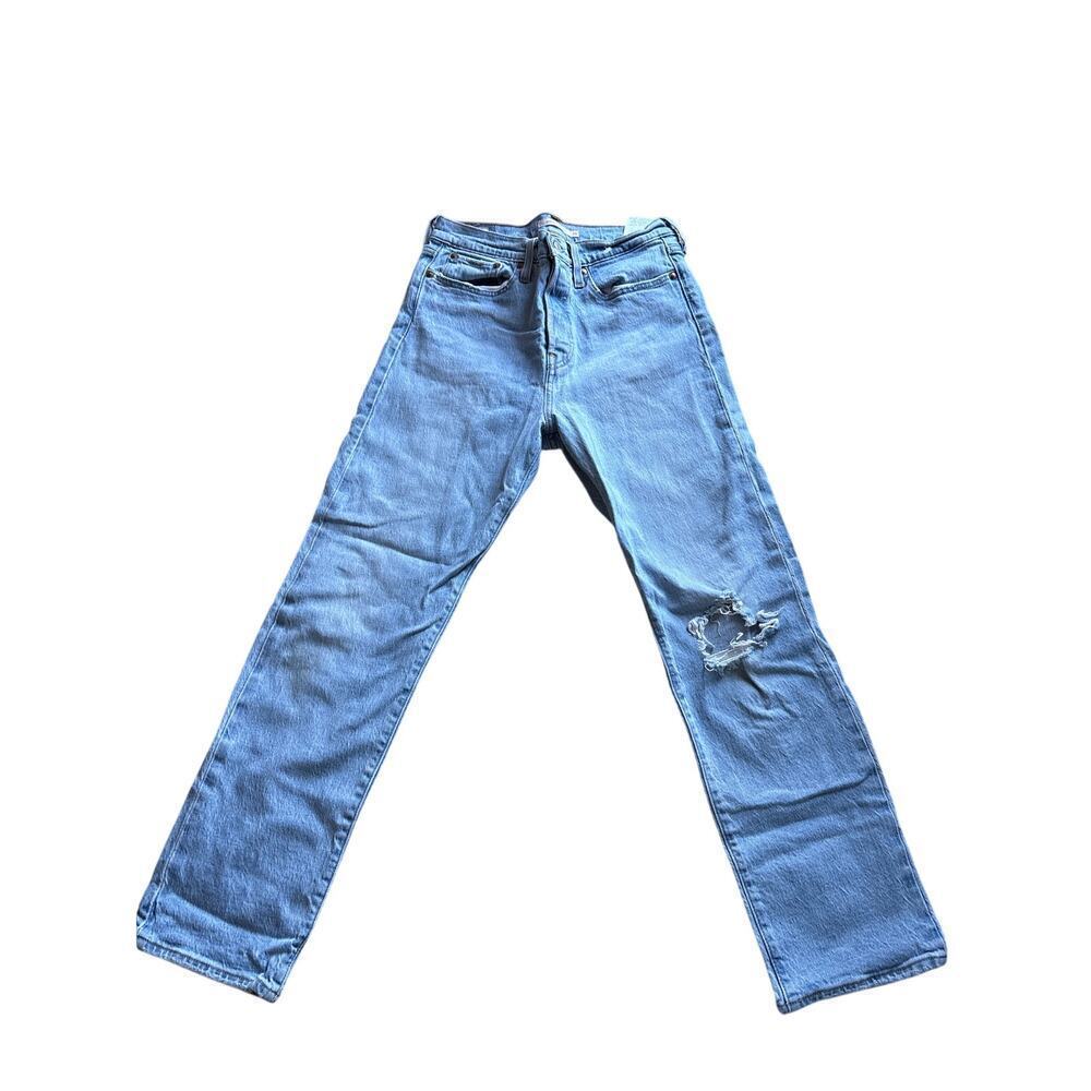Levi's Wedgie Fit High-Rise Straight Jeans, Size 28 – Light Wash, Distressed